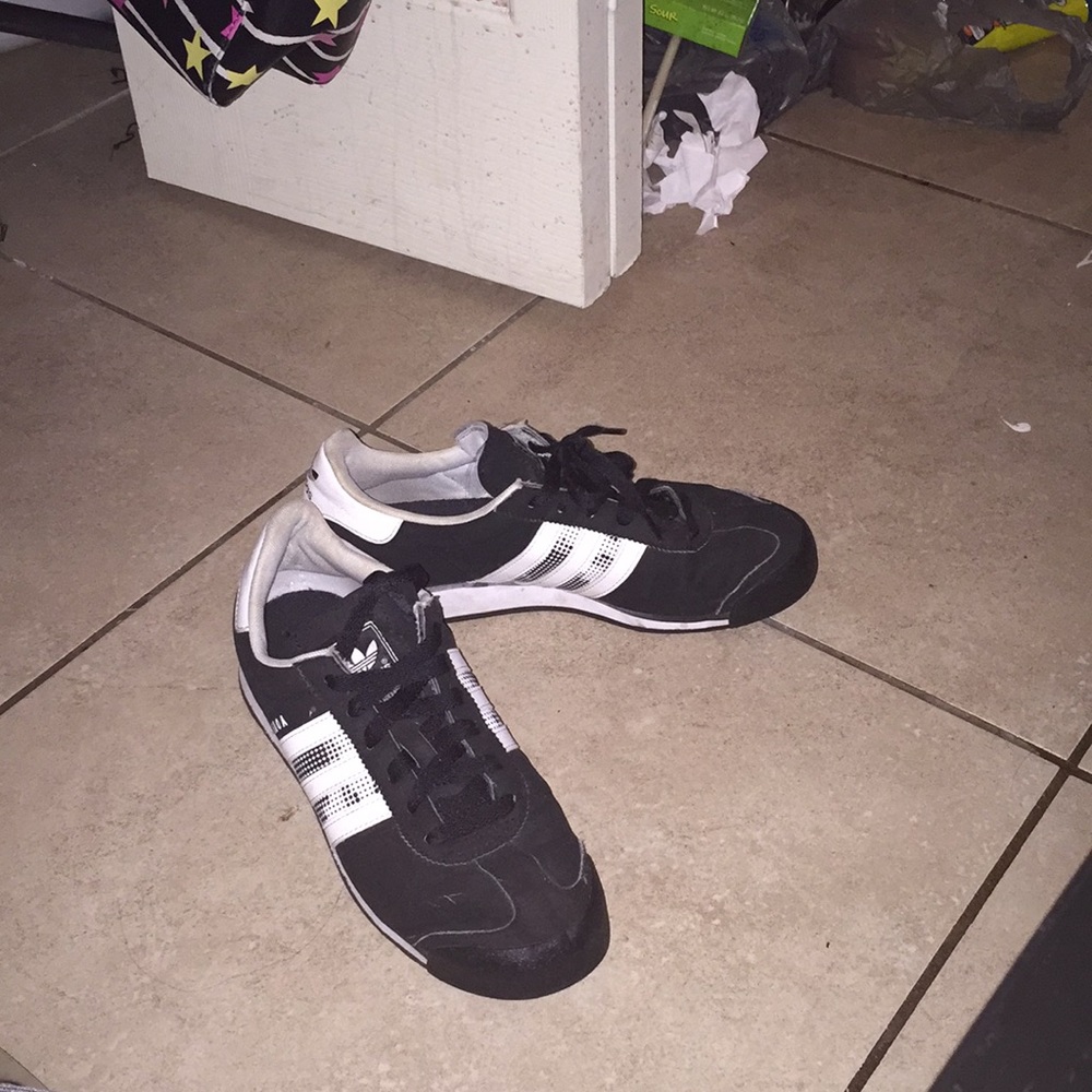Shoes - Picture 2 of 2